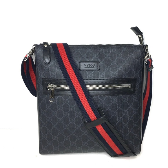 Gucci Handbags - Gucci authentic unisex black crossbody bag